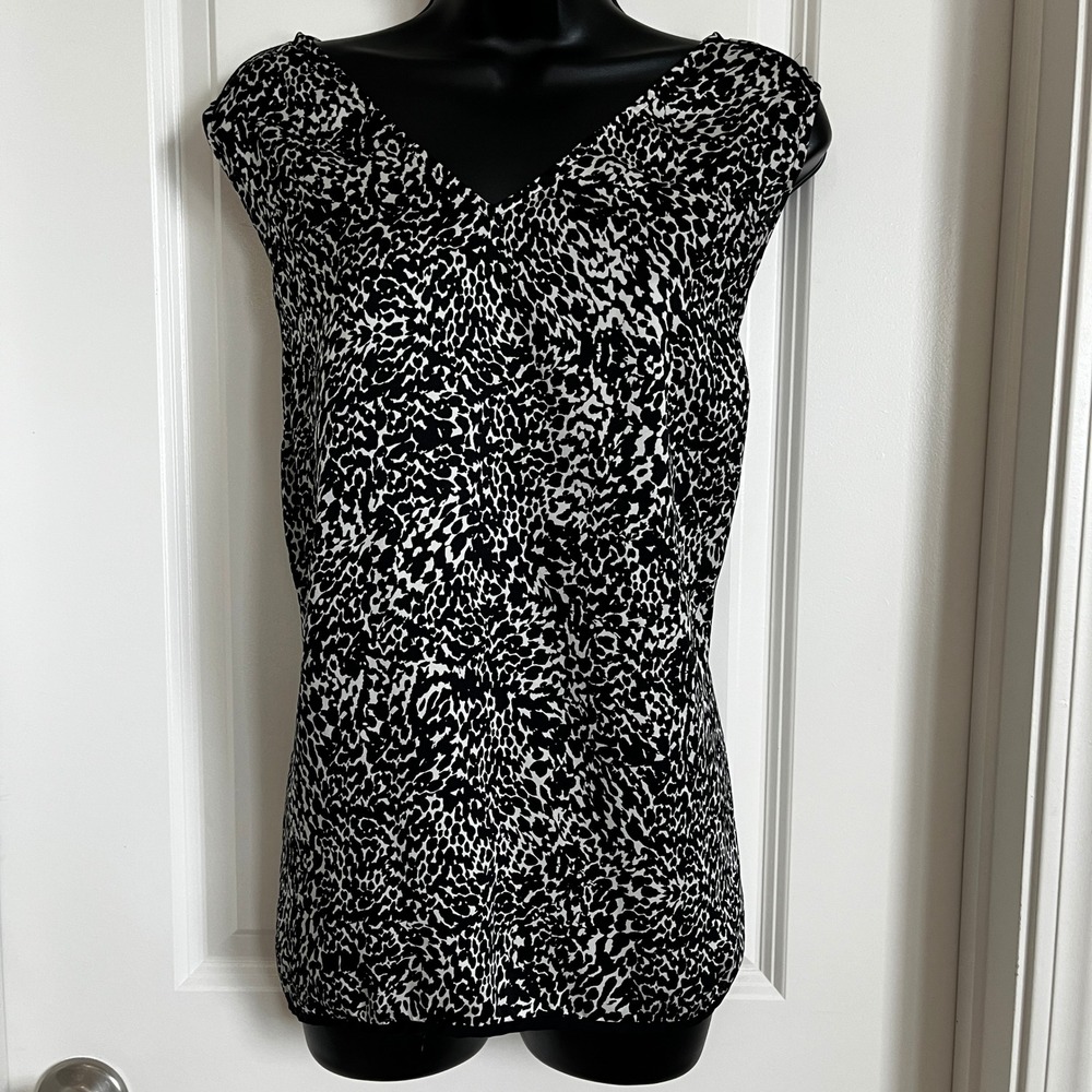 Women's Lane Bryant Animal Print V-Neck Sleeveless Blouse Size 16